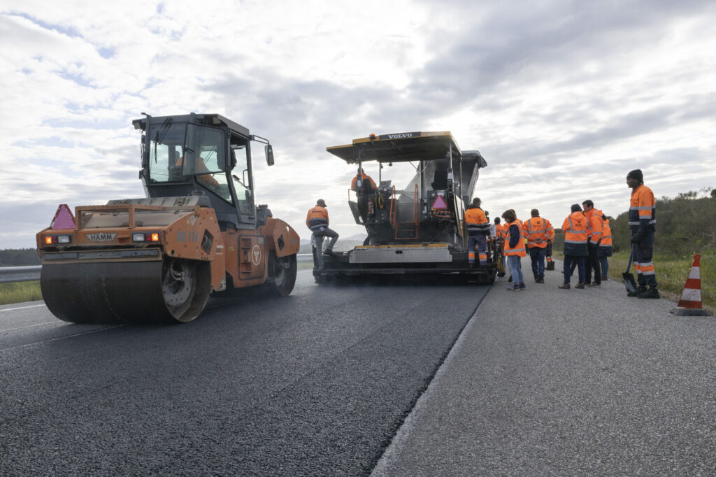 Polyco's SigmaBond used on paving job in Portugal